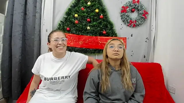 lesb milf online show from 3, 1, 2025