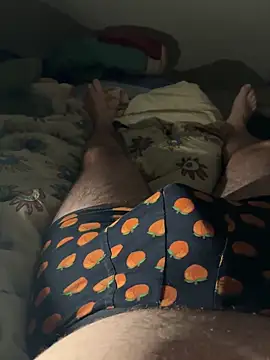 Snapshot of creamydeluxe chatting on 13, 11, 2025 creamydeluxe online show from 13, 11, 2025