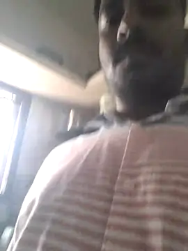 Snapshot of Vickyins480000 chatting on 23, 10, 2025 Vickyins480000 online show from 23, 10, 2025