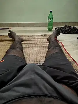 Snapshot of Vickyins480000 chatting on 24, 10, 2025 Vickyins480000 online show from 24, 10, 2025