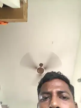 Snapshot of Vickyins480000 chatting on 27, 10, 2025 Vickyins480000 online show from 27, 10, 2025