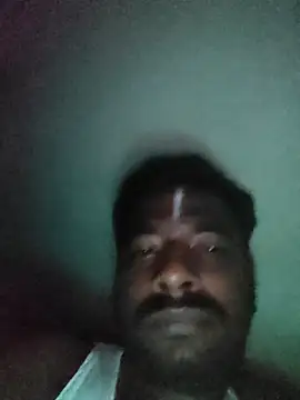 Snapshot of Vickyins480000 chatting on 26, 11, 2025 Vickyins480000 online show from 26, 11, 2025