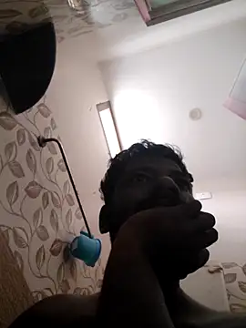 Snapshot of Vickyins480000 chatting on 29, 11, 2025 Vickyins480000 online show from 29, 11, 2025