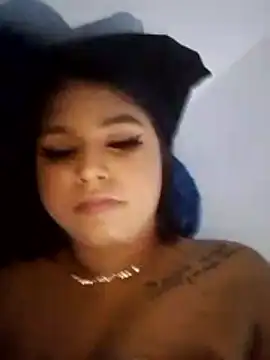 Snapshot of angie_hott chatting on 14, 12, 2025 angie hott online show from 14, 12, 2025