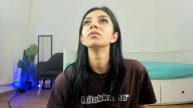 ReneeVoss online show from 2, 4, 2026