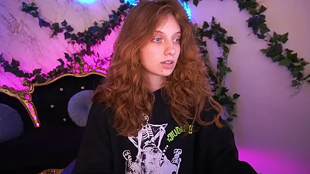 CuteeFoxy online show from 3, 11, 2025