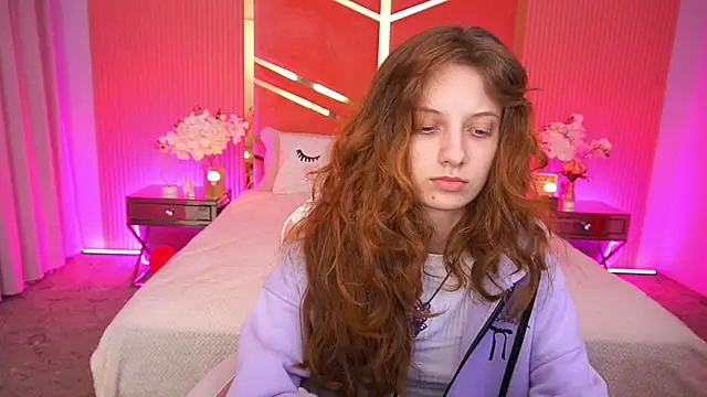 CuteeFoxy online show from 17, 12, 2025