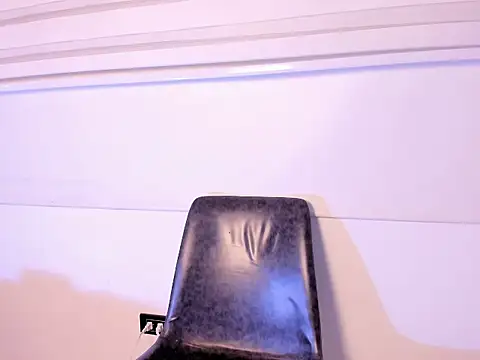 Snapshot of little_kris1 chatting on 22, 11, 2025 little kris1 online show from 22, 11, 2025