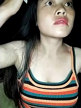 Snapshot of Hani-i chatting on 16, 10, 2025 Hani-i online show from 16, 10, 2025