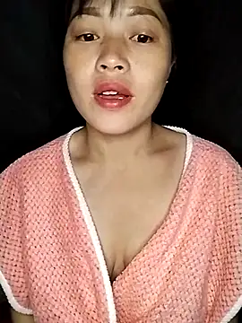 Snapshot of Hani-i chatting on 27, 10, 2025 Hani-i online show from 27, 10, 2025