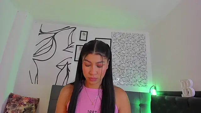 Snapshot of venus_sk chatting on 4, 12, 2025 venus sk online show from 4, 12, 2025