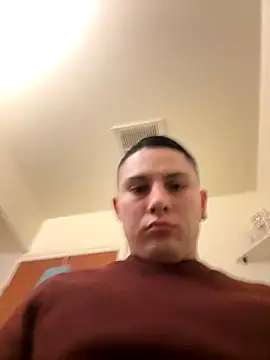 Snapshot of Feloh95 chatting on 13, 11, 2025 Feloh95 online show from 13, 11, 2025