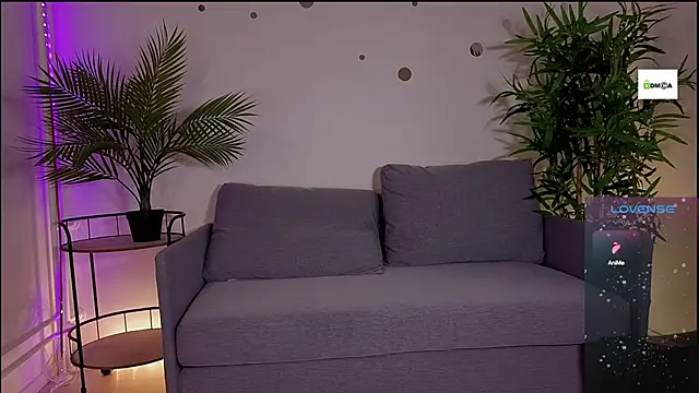 Snapshot of cute_cake chatting on 8, 6, 2026 cute cake online show from 8, 6, 2026