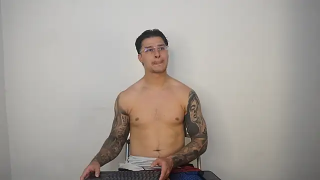 Dominick walker online show from 22, 3, 2026