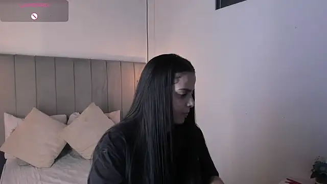 Pamela occoner  online show from 13, 11, 2025