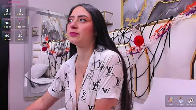 Snapshot of JuliethCruz_ chatting on 1, 11, 2025 JuliethCruz online show from 1, 11, 2025