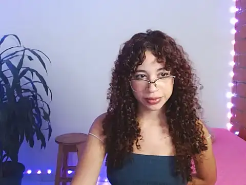 Snapshot of Medussa3033 chatting on 16, 10, 2025 Medussa3033 online show from 16, 10, 2025