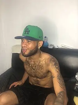 Snapshot of AXionX chatting on 2, 12, 2025 AXionX online show from 2, 12, 2025