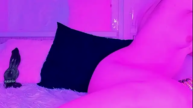 SweetSadness online show from 5, 12, 2025