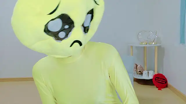 TSUKI circle online show from 14, 11, 2025