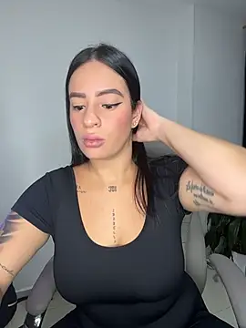 Snapshot of Emily_Kurth23 chatting on 29, 11, 2025 Emily Kurth23 online show from 29, 11, 2025