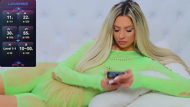 AriannaSins online show from 3, 2, 2025