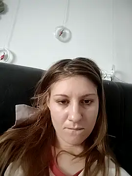 Snapshot of SandyCassie chatting on 4, 12, 2025 SandyCassie online show from 4, 12, 2025