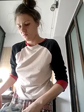 SandyCassie online show from 4, 4, 2026