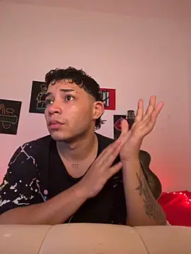 Snapshot of Yeyei77 chatting on 12, 11, 2025 Yeyei77 online show from 12, 11, 2025