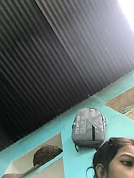 Snapshot of Ragni_bhargav chatting on 12, 11, 2025 Ragni bhargav online show from 12, 11, 2025