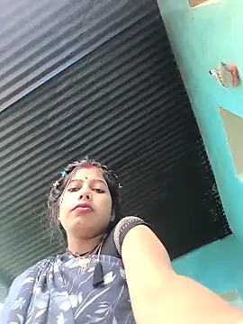 Snapshot of Ragni_bhargav chatting on 22, 11, 2025 Ragni bhargav online show from 22, 11, 2025