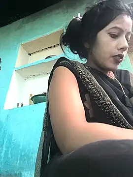 Snapshot of Ragni_bhargav chatting on 2, 12, 2025 Ragni bhargav online show from 2, 12, 2025