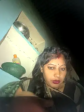 Snapshot of Ragni_bhargav chatting on 3, 12, 2025 Ragni bhargav online show from 3, 12, 2025