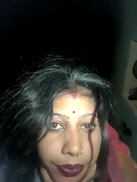 Snapshot of Ragni_bhargav chatting on 4, 12, 2025 Ragni bhargav online show from 4, 12, 2025