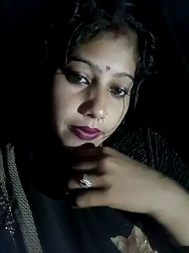 Snapshot of Ragni_bhargav chatting on 5, 12, 2025 Ragni bhargav online show from 5, 12, 2025