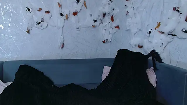 evaa here  online show from 31, 10, 2025