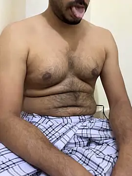 Snapshot of Handsome8677 chatting on 10, 4, 2026 Handsome8677 online show from 10, 4, 2026