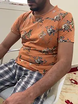 Snapshot of Handsome8677 chatting on 5, 5, 2026 Handsome8677 online show from 5, 5, 2026
