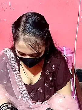 Snapshot of Porimoni22 chatting on 21, 10, 2025 Porimoni22 online show from 21, 10, 2025