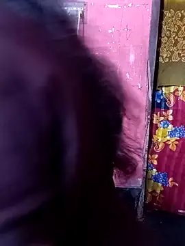 Snapshot of Porimoni22 chatting on 24, 10, 2025 Porimoni22 online show from 24, 10, 2025