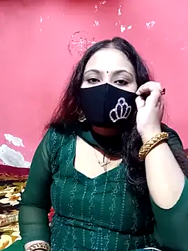 Snapshot of Porimoni22 chatting on 26, 10, 2025 Porimoni22 online show from 26, 10, 2025