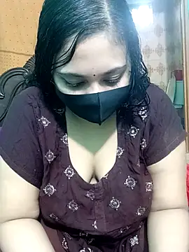 Snapshot of Porimoni22 chatting on 8, 11, 2025 Porimoni22 online show from 8, 11, 2025