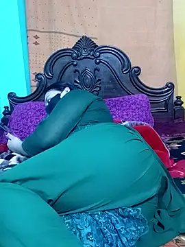 Snapshot of Porimoni22 chatting on 9, 11, 2025 Porimoni22 online show from 9, 11, 2025