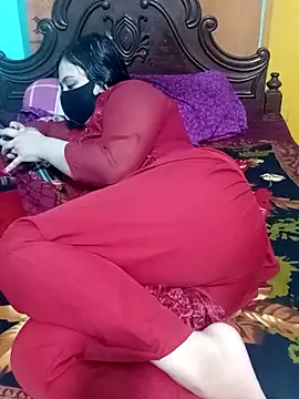 Snapshot of Porimoni22 chatting on 11, 11, 2025 Porimoni22 online show from 11, 11, 2025