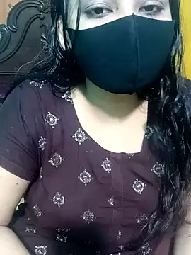 Snapshot of Porimoni22 chatting on 11, 11, 2025 Porimoni22 online show from 11, 11, 2025