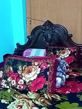 Snapshot of Porimoni22 chatting on 21, 11, 2025 Porimoni22 online show from 21, 11, 2025