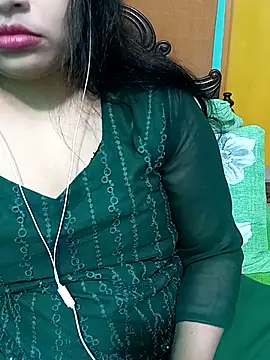 Snapshot of Porimoni22 chatting on 4, 12, 2025 Porimoni22 online show from 4, 12, 2025