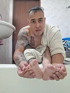 Snapshot of Rueditasss chatting on 5, 3, 2026 Rueditasss online show from 5, 3, 2026