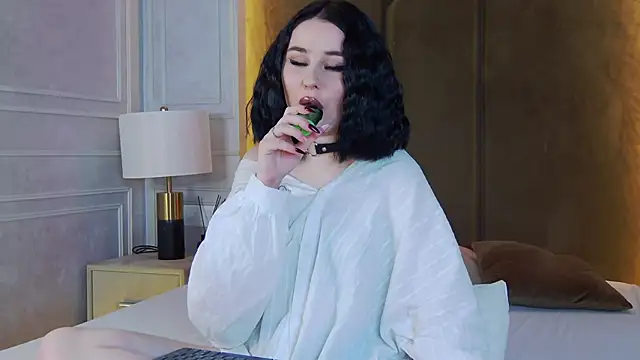 AliceLune online show from 27, 11, 2025