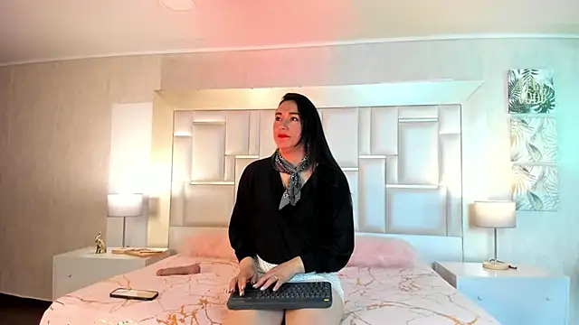 Elizabeth bennett 6 online show from 29, 11, 2025